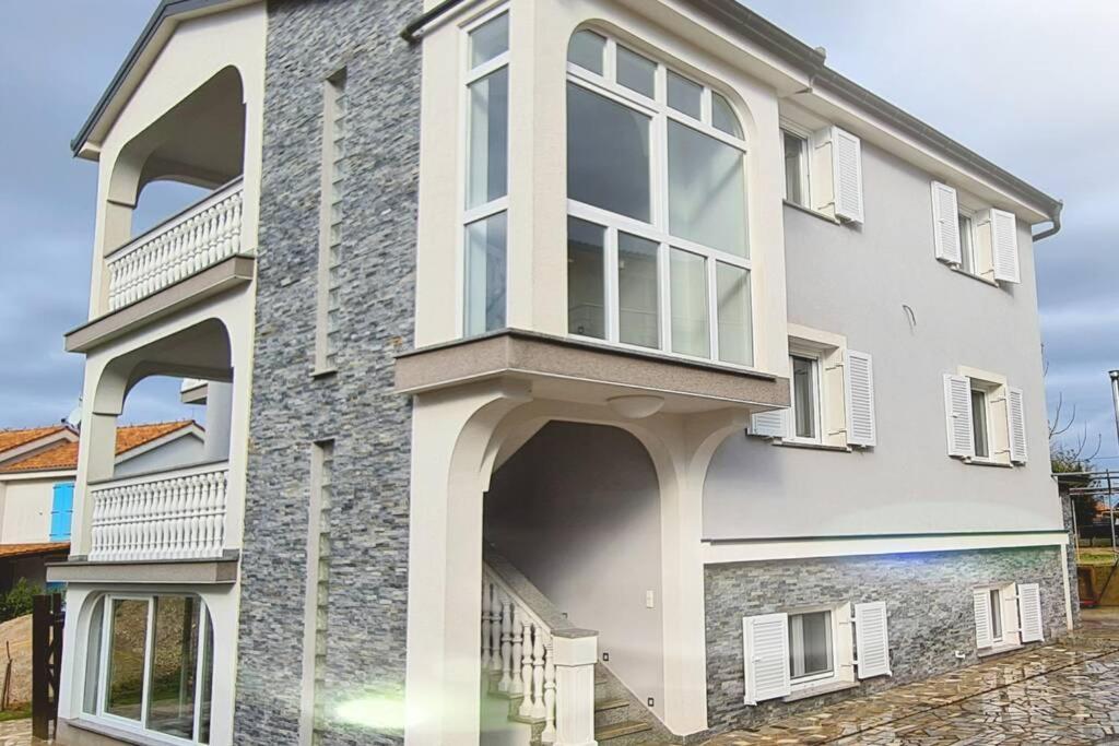 Mitros Apartment Malinska Exterior photo